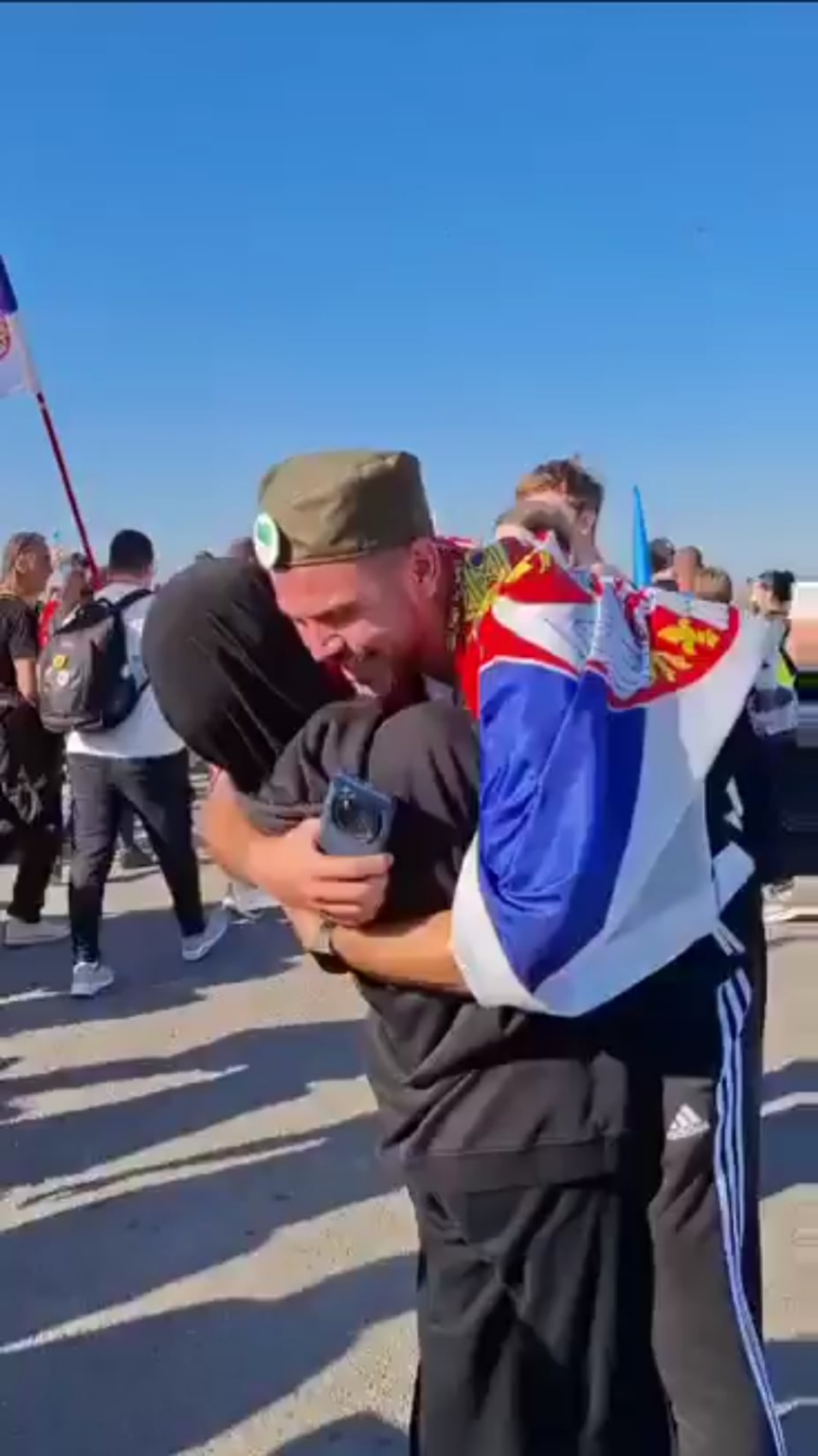 They met again!!! Children selflessly share love