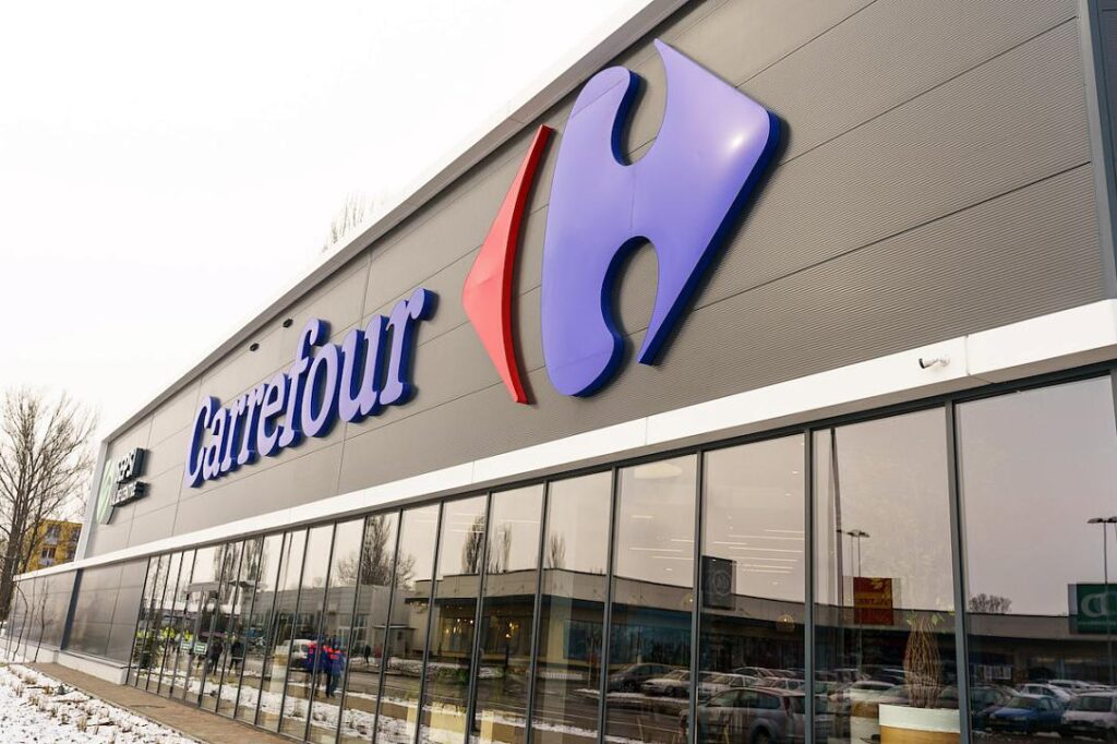 French retailer Carrefour reportedly considering selling assets in Romania