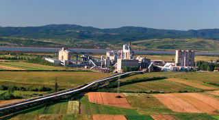 Schneider Electric expands AI-powered maintenance partnership with Holcim Romania Schneider Electric expands AI-powered maintenance partnership with Holcim Romania