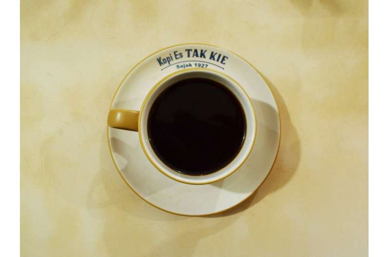 drink coffee