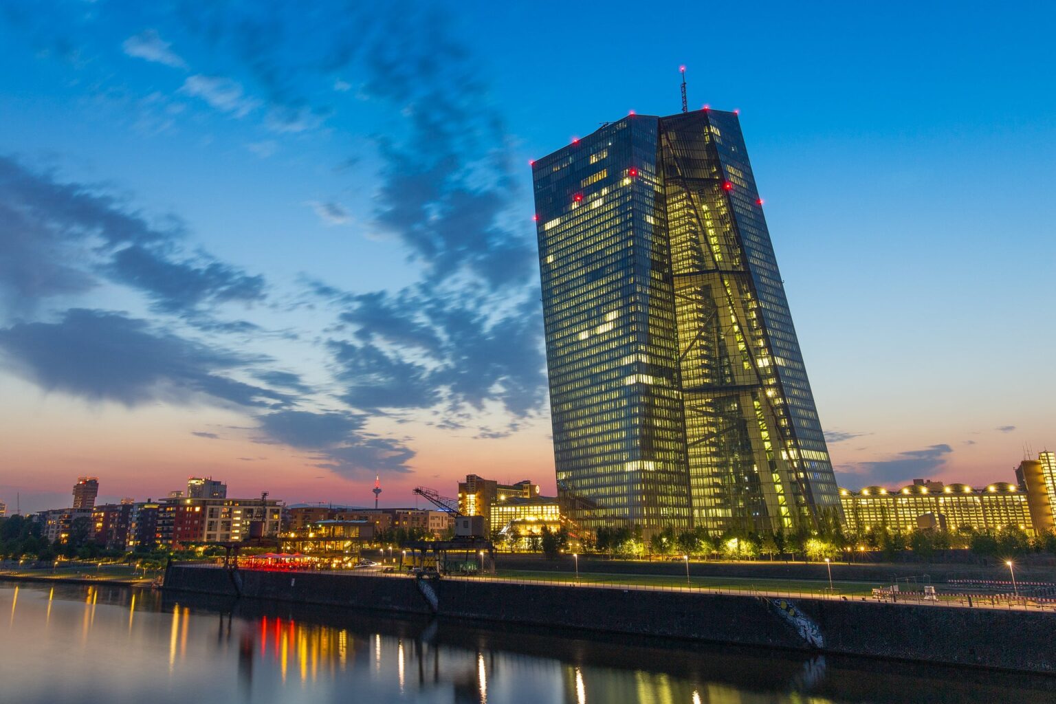 France Proposes National Bitcoin Reserve, Rejects Digital Euro