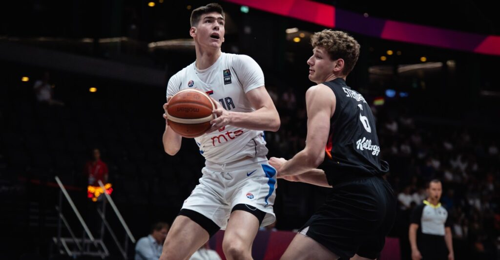 WOOF: Serbian Forward Dzepina Commits to Washington Huskies