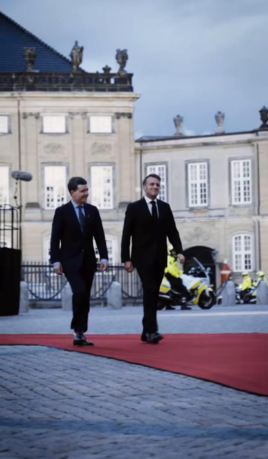 Nicușor Dan was +1 to Macron at the meeting with King Denmark