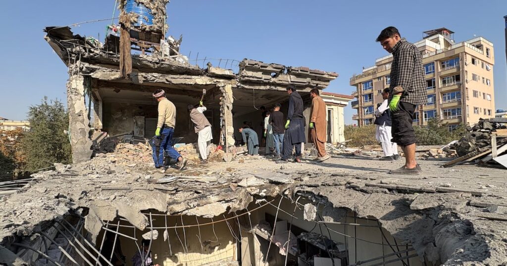 Afghanistan and Pakistan are going to Turkey for crisis talks