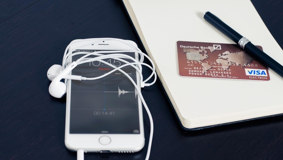 bne IntelliNews - Mobile apps and cards drive surge in electronic payments in North Macedonia