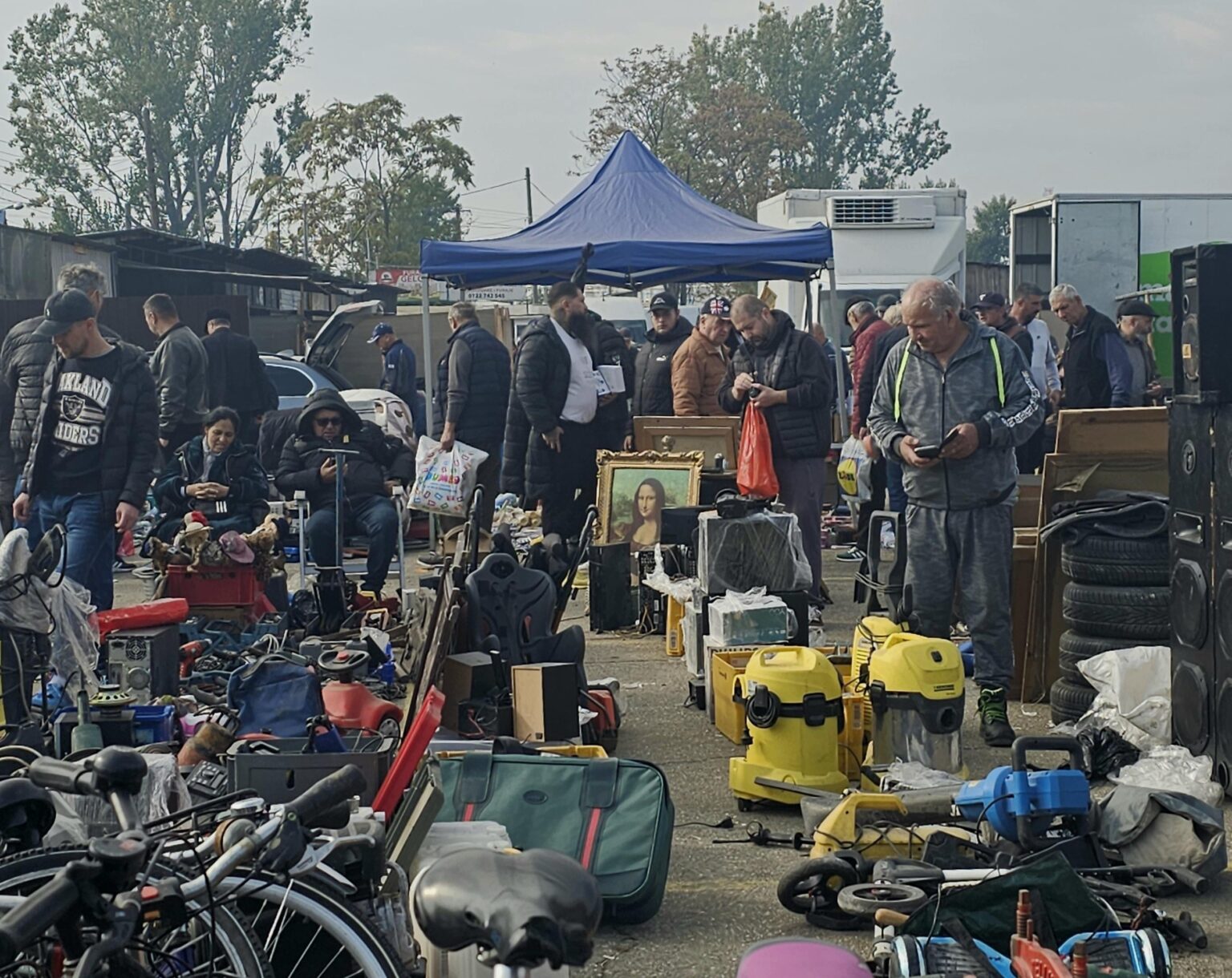 Was the Louvre robbed? The goods are already at Obor in Ploiesti...