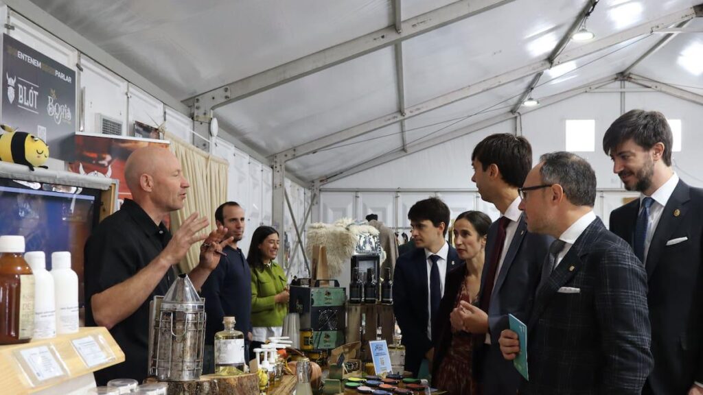 The head of government accuses Cerni Escalé of "lack of political leadership"