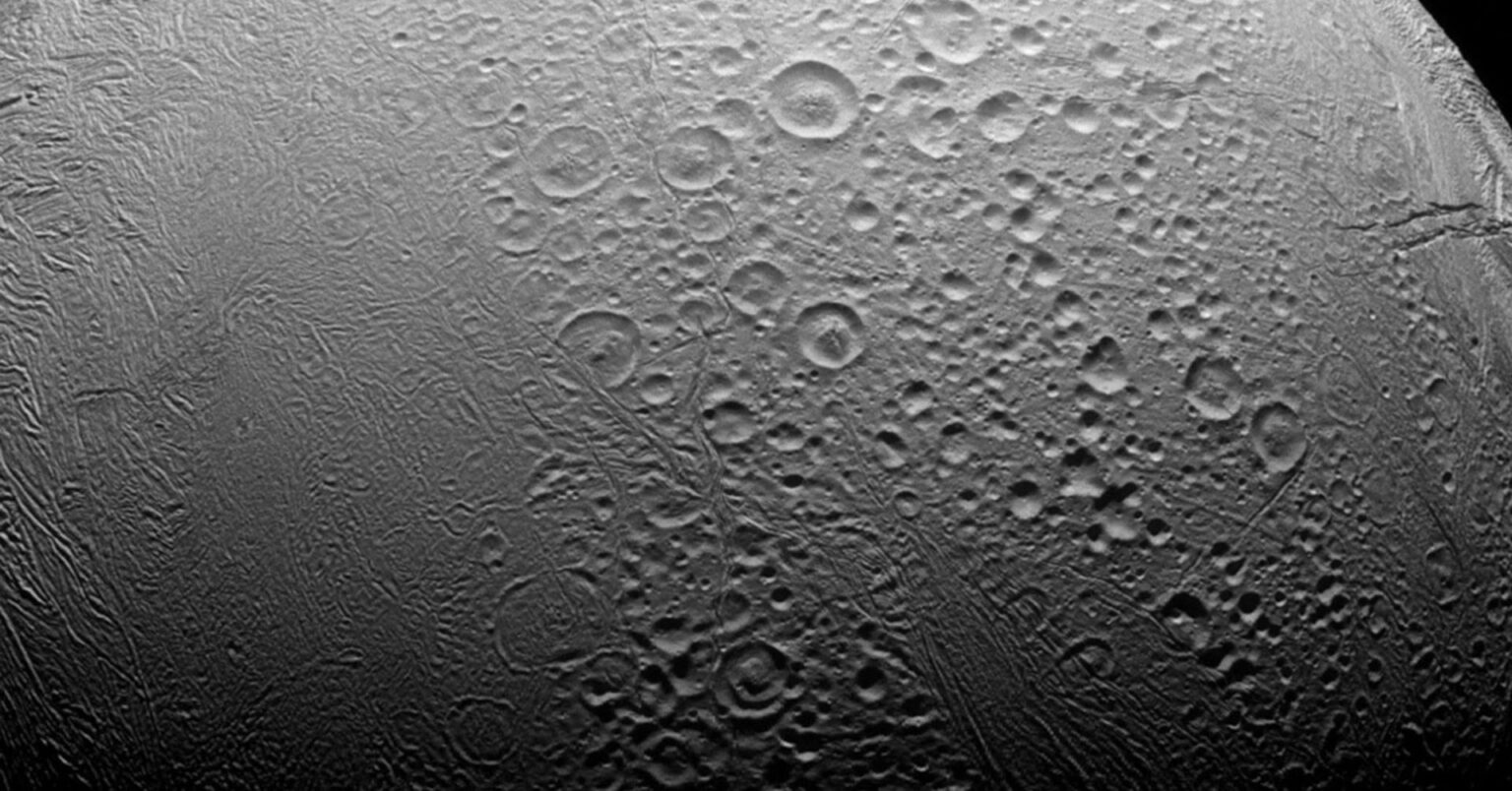 More evidence suggests Saturn's moon Enceladus could support life