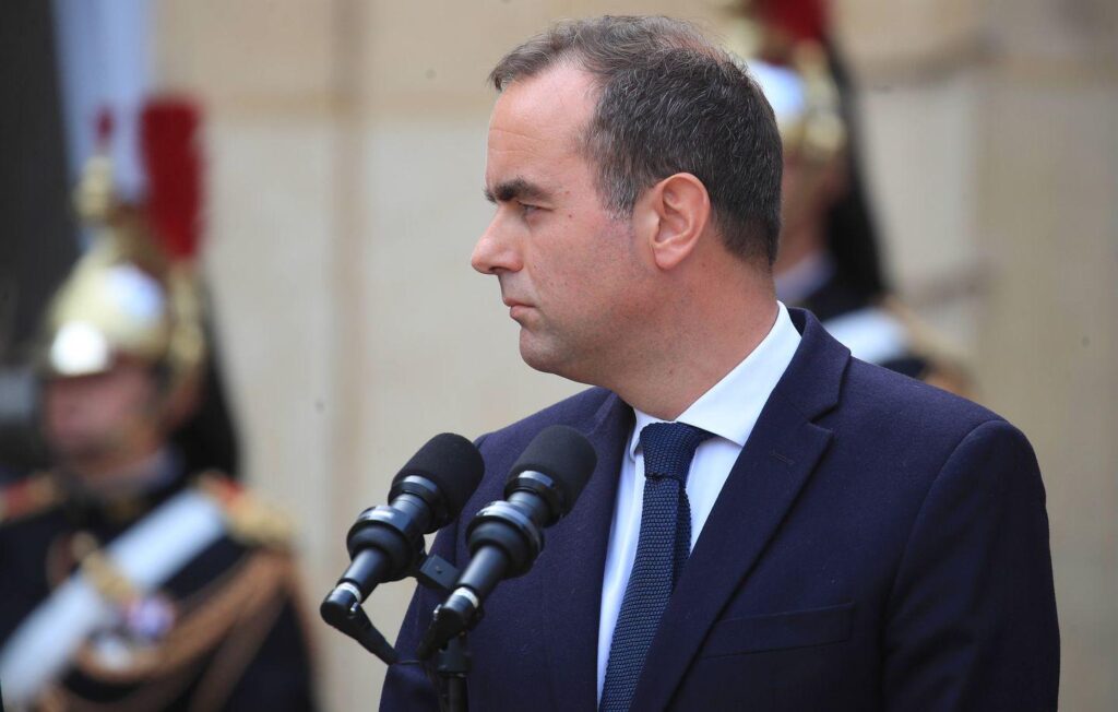 Sébastien Lecornu: a complaint filed in connection with his master 2 of non -validated law