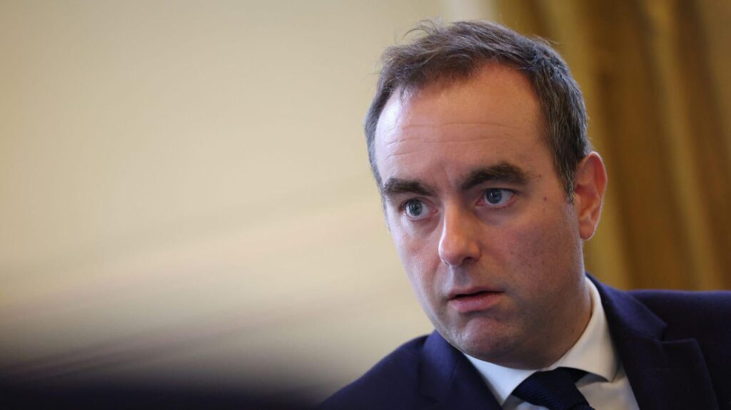 DIRECT. "I decided to give up article 49.3 of the Constitution" to govern, announces Prime Minister Sébastien Lecornu from Matignon