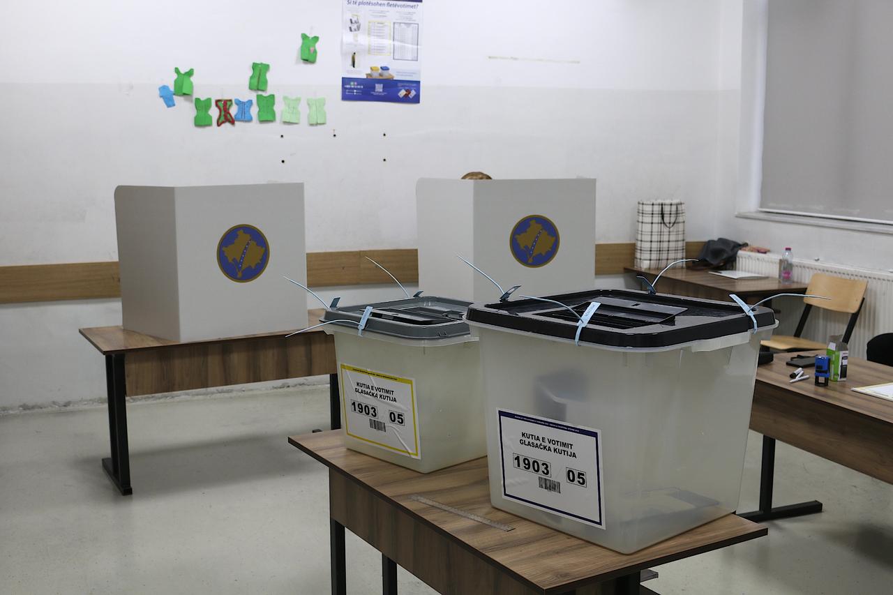 Kosova votes in local elections as parliament ends 8-month deadlock