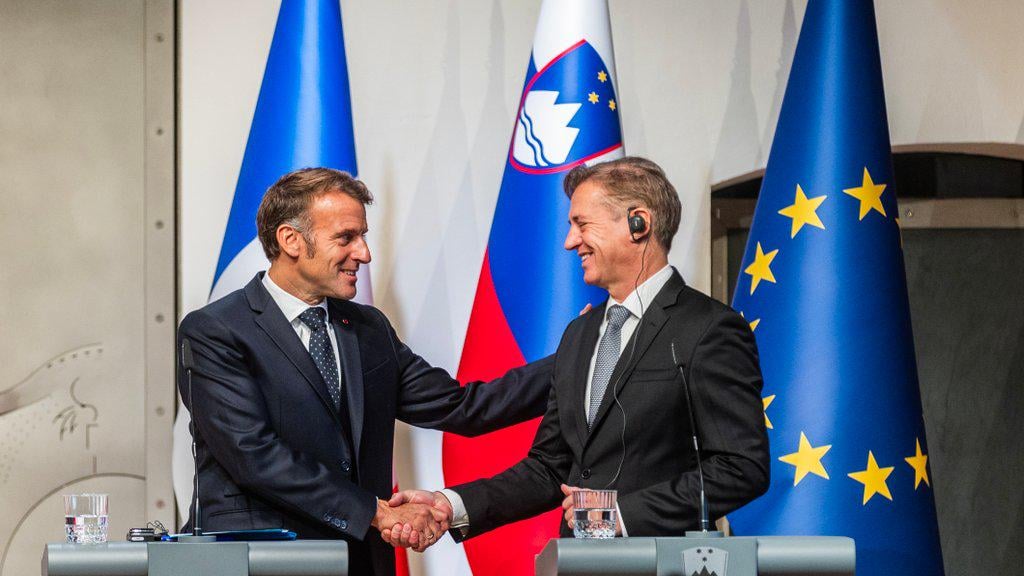 The pigeon fell ill, Macron will represent Slovenia in Brussels