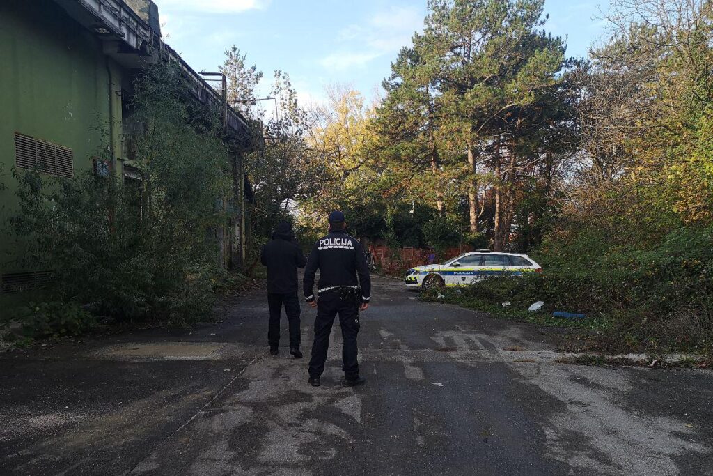 In Nova Gorica there is sexual violence against a minor. A suspected foreign citizen escaped through the window after hearing