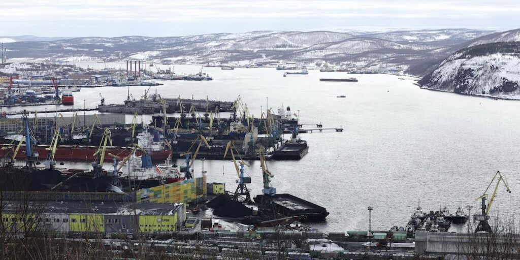 Russia has been building a defense system for its nuclear submarines in the Barents Sea for years, several newspapers said.
