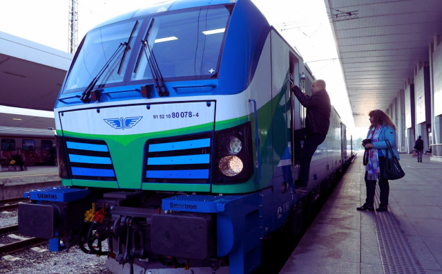 Bulgaria: Bulgaria Rolls Out New Siemens Smartron Locomotives to Modernize Fast Trains