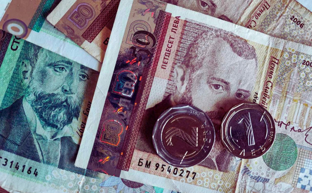 Bulgaria: Households Deposit Record Sums as Bulgaria Prepares to Enter Eurozone