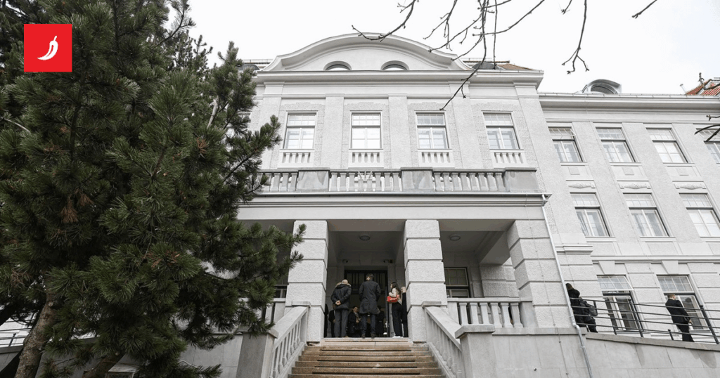 They no longer perform abortions on request at Peter's Hospital
