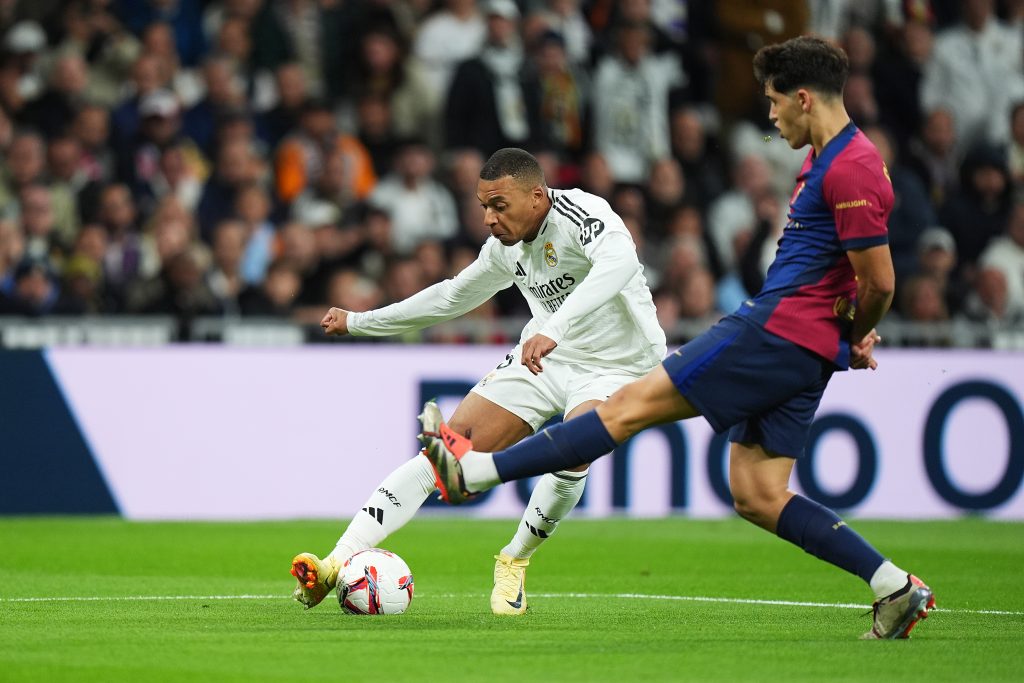 Mbappe and Cubarsi dueling