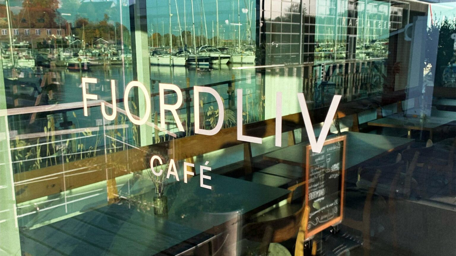 Sick and deformed salmon make restaurants take action - boycott spreads