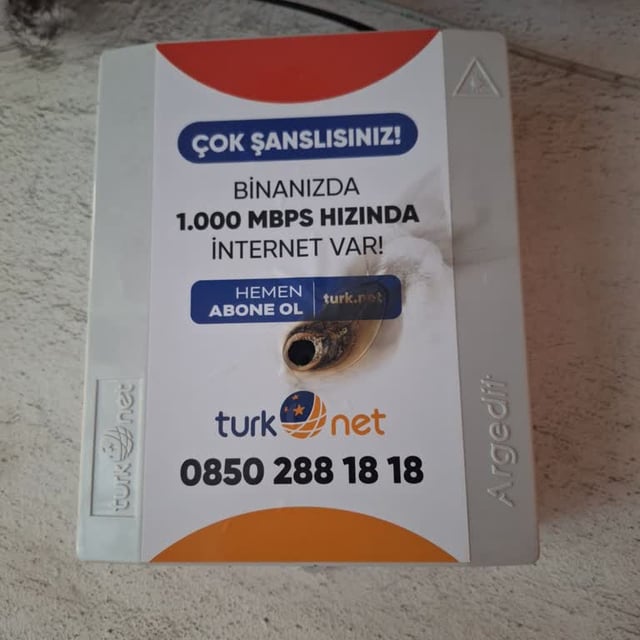 If you are thinking of choosing Turknet because you believe in the advertisements and think that you will use 1000 mbps internet, think again. They have not been able to provide internet to Istanbul Avcılar for 4 days.