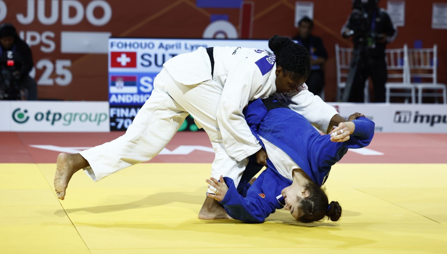 Fohouo Flies to Gold in Style for Switzerland / IJF.org
