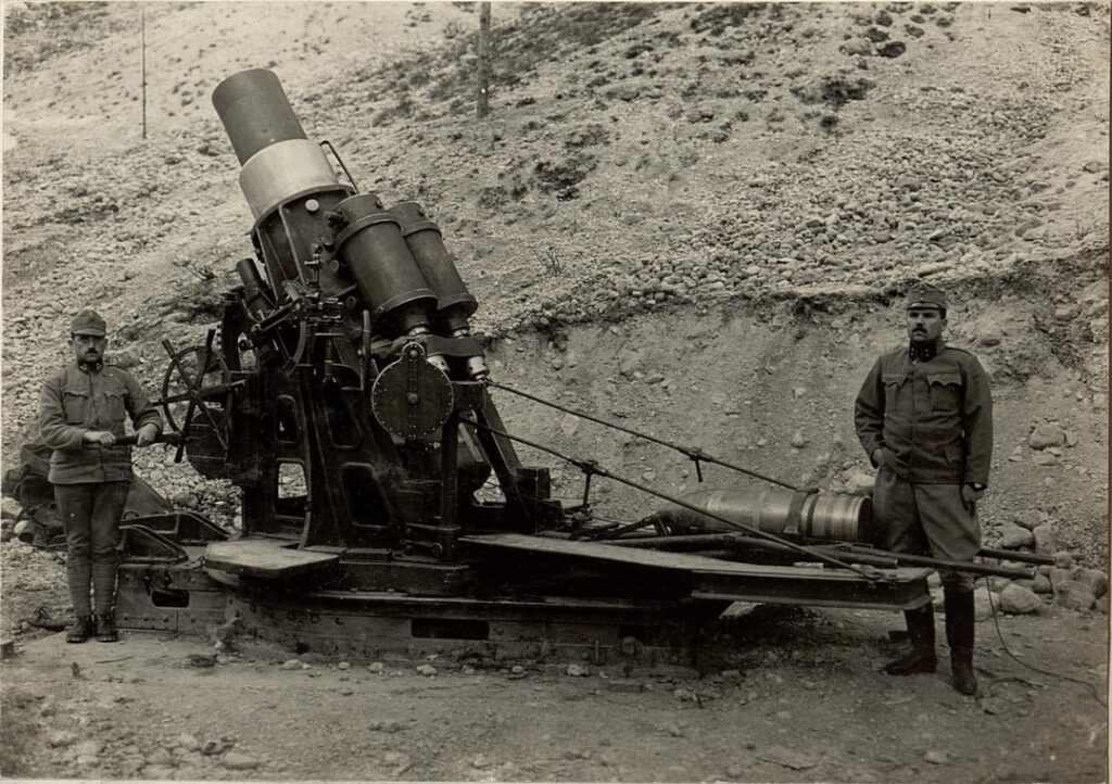 Photos from the Soča front - Austro-Hungarian 30.5 cm siege mortar M. 11