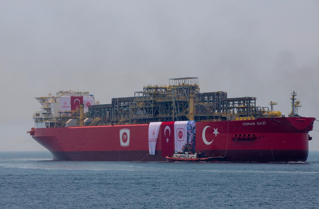 Photo shows Türkiye's energy ship Osmangazi is passing through the Bosphorus Strait, accessed Oct. 3, 2025. (Adobe Stock Photo)