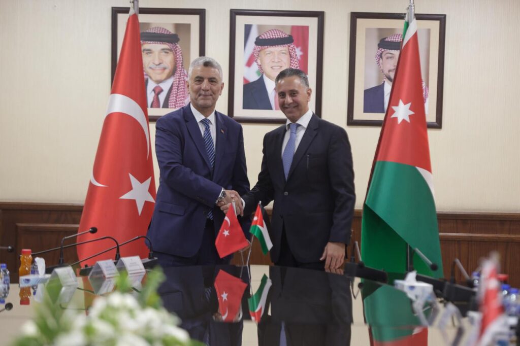 Türkiye, Jordan sign landmark deal to boost economic ties Minister of Trade Omer Bolat (left) attended the Türkiye–Jordan Joint Economic Commission (JEC) Meeting in the capital Amman with Jordan’s Minister of Industry, Trade and Supply Yarub Al-Qudah (right), and signed a memorandum in Jordan, Oct. 28, 2025. (AA Photo)