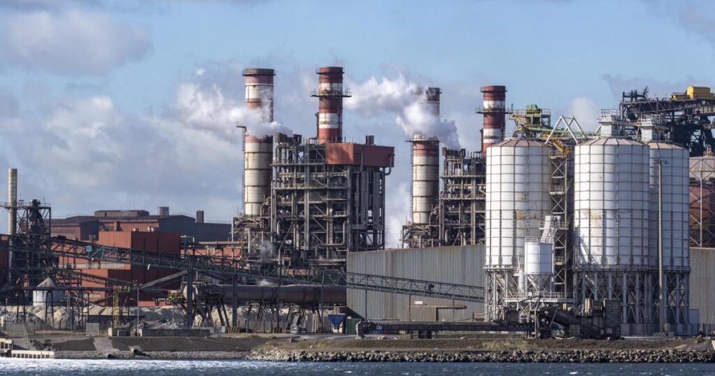 Reducing production taxes by 10 billion euros for businesses was of no use