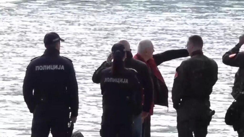 Boat with Chinese migrants capsizes on Danube River between Serbia and Croatia; one man dead