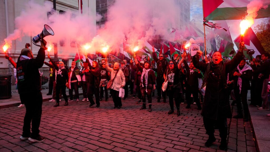Pro-Palestinian protesters march to stadium before Norway's 5-0 win over Israel