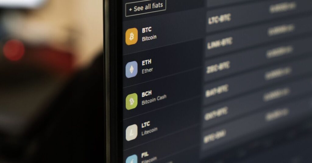 Exclusive research: Large banks, credit unions lead in crypto | PaymentsSource