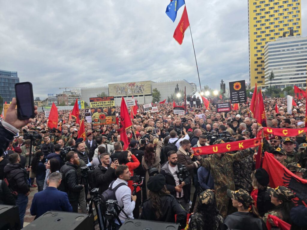 Protesters in Albania Demand ‘Justice’ in Kosovo Wartime Leaders’ Trial Protesters in Albania Demand ‘Justice’ in Kosovo Wartime Leaders’ Trial