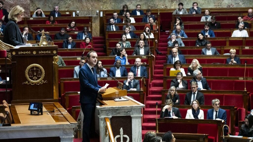 DIRECT. Sébastien Lecornu's government escapes the censure of the National Assembly by 18 votes