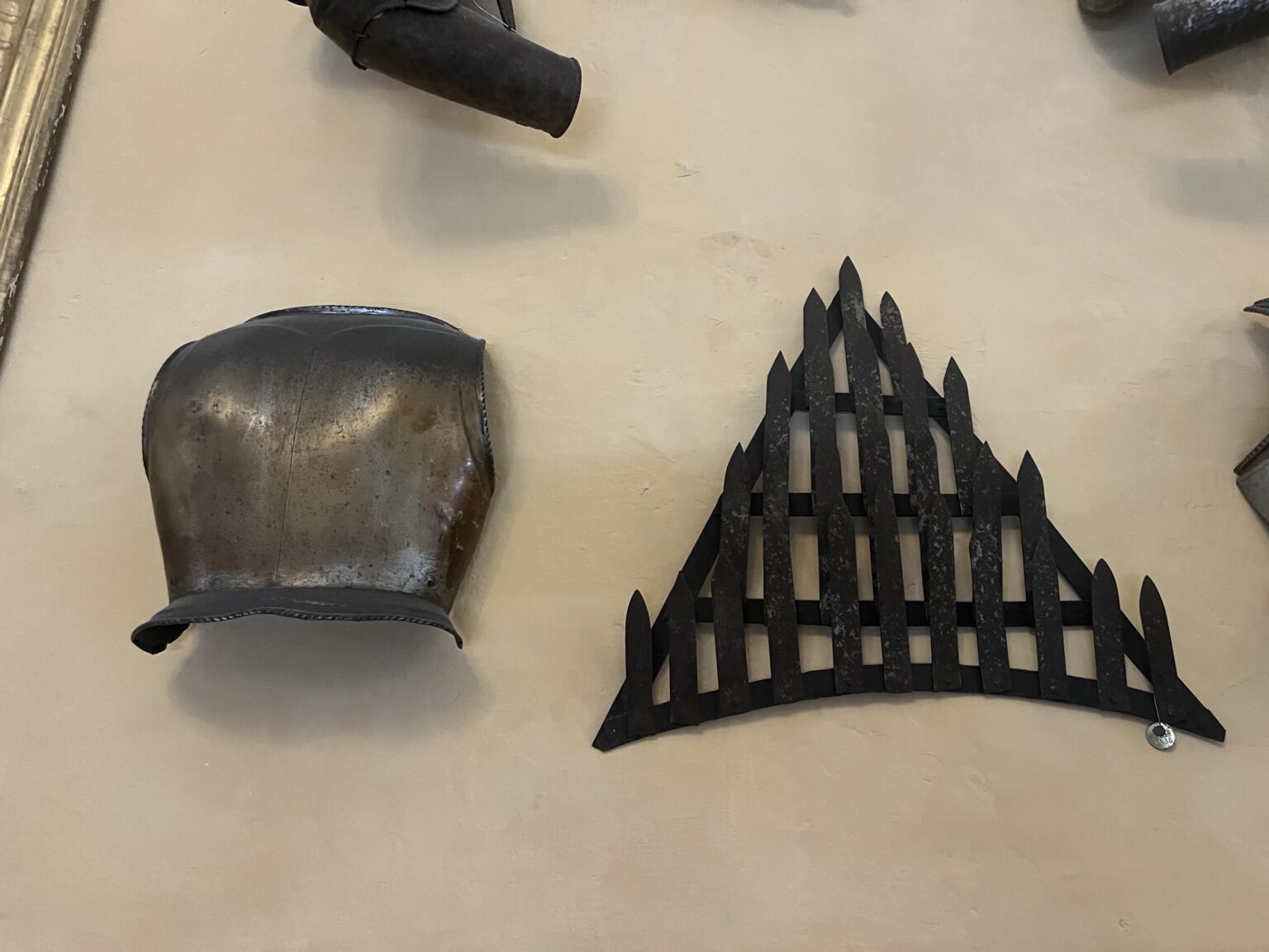 Any idea what this spiky triangular thing in the grandmasters Palace armoury in Malta is?