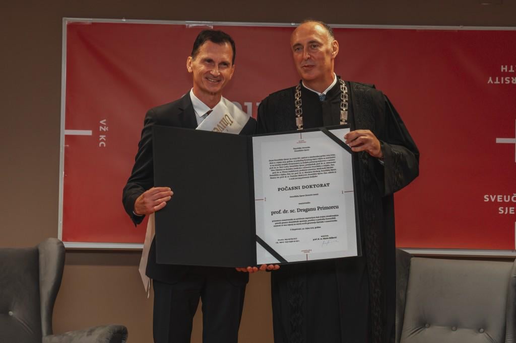 The University of the North awarded an honorary doctorate to the biggest grifter - Dragan Primorac