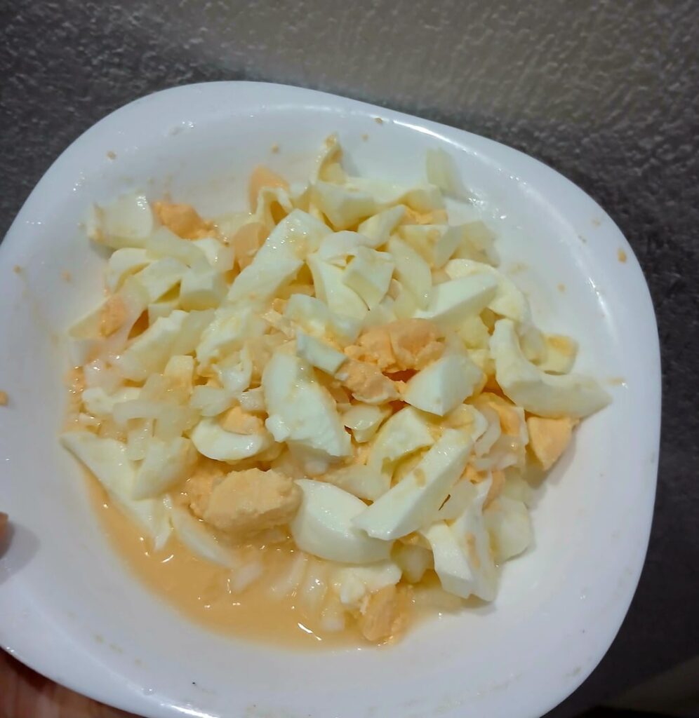 Simple but delicious: Egg salad with onions (Macedonian folk recipe 🇲🇰)