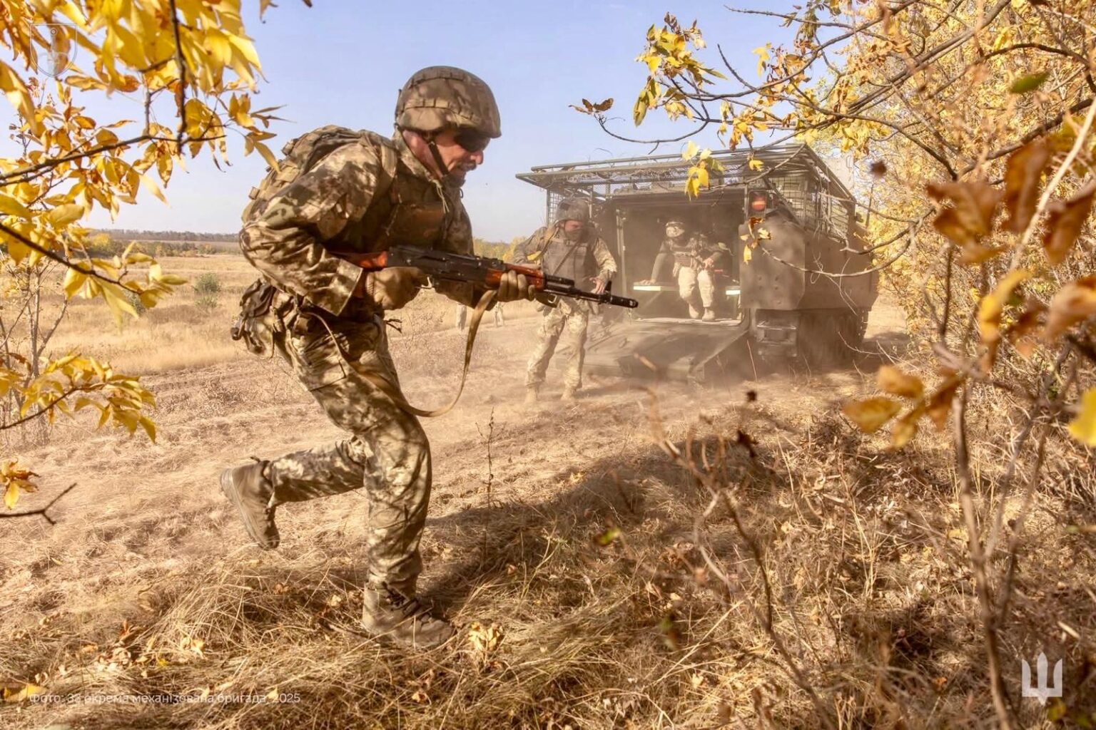 Ukraine’s armed forces: Romanian volunteer military Adrian Iurca, declared missing on the mission on the Donbas front / 2 other Romanian soldiers were killed in Ukraine Ukraine's armed forces: Romanian volunteer military Adrian Iurca, declared missing on the mission on the Donbas front / 2 other Romanian soldiers were killed in Ukraine