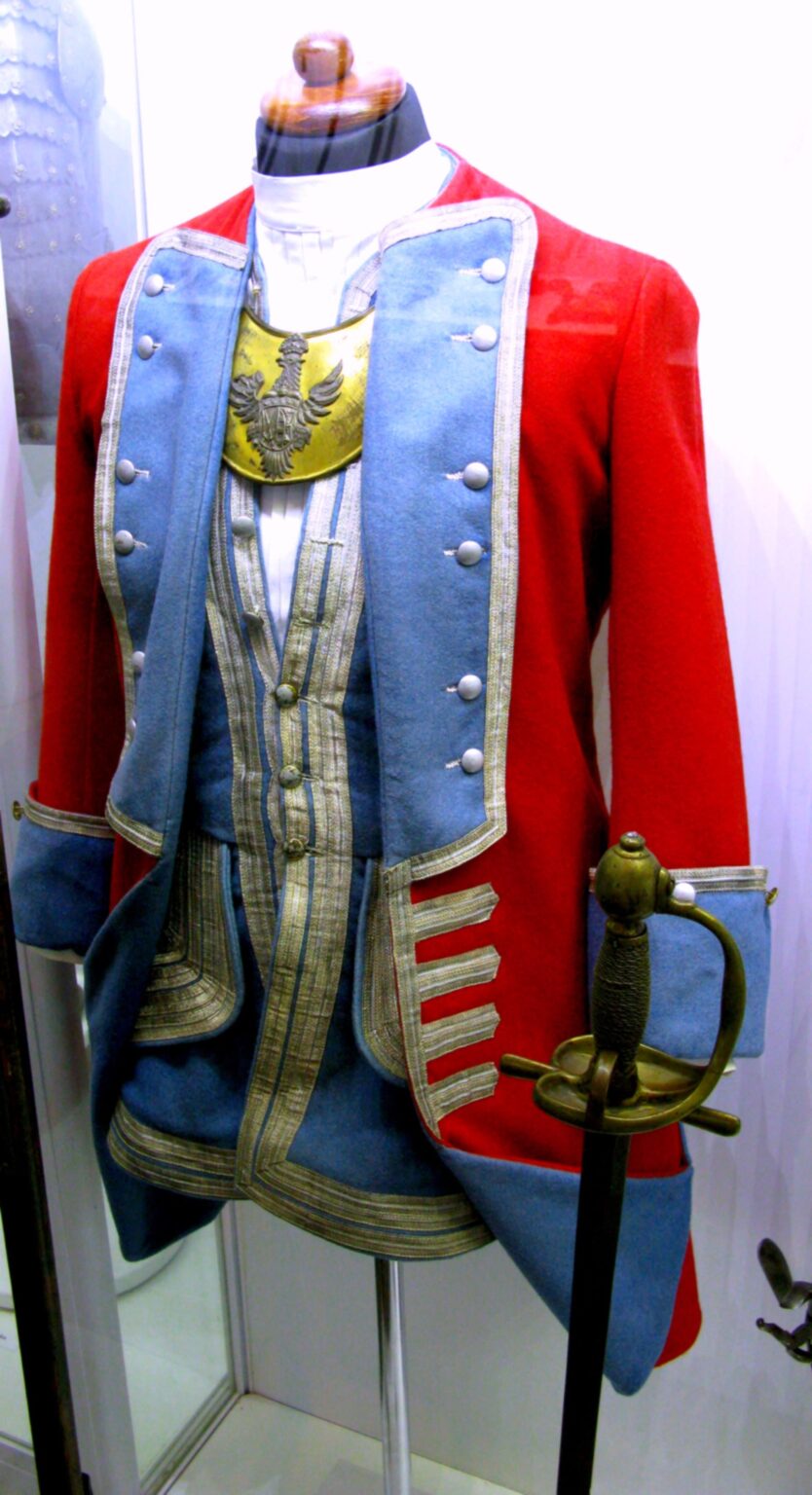 Majestic Polish officer uniform of the foot guard of the Polish Crown(1732).