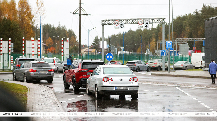 Lithuania to reopen border with Belarus at midnight on 20 November
