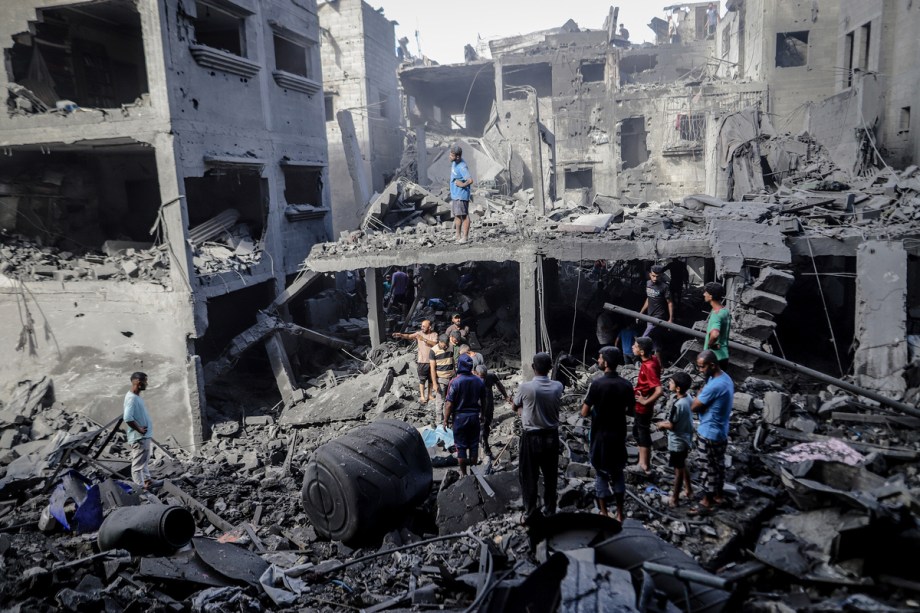 A view of the destruction following Israeli attacks after Israel resumed airstrikes, in Gaza City, Gaza, on October 29, 2025.