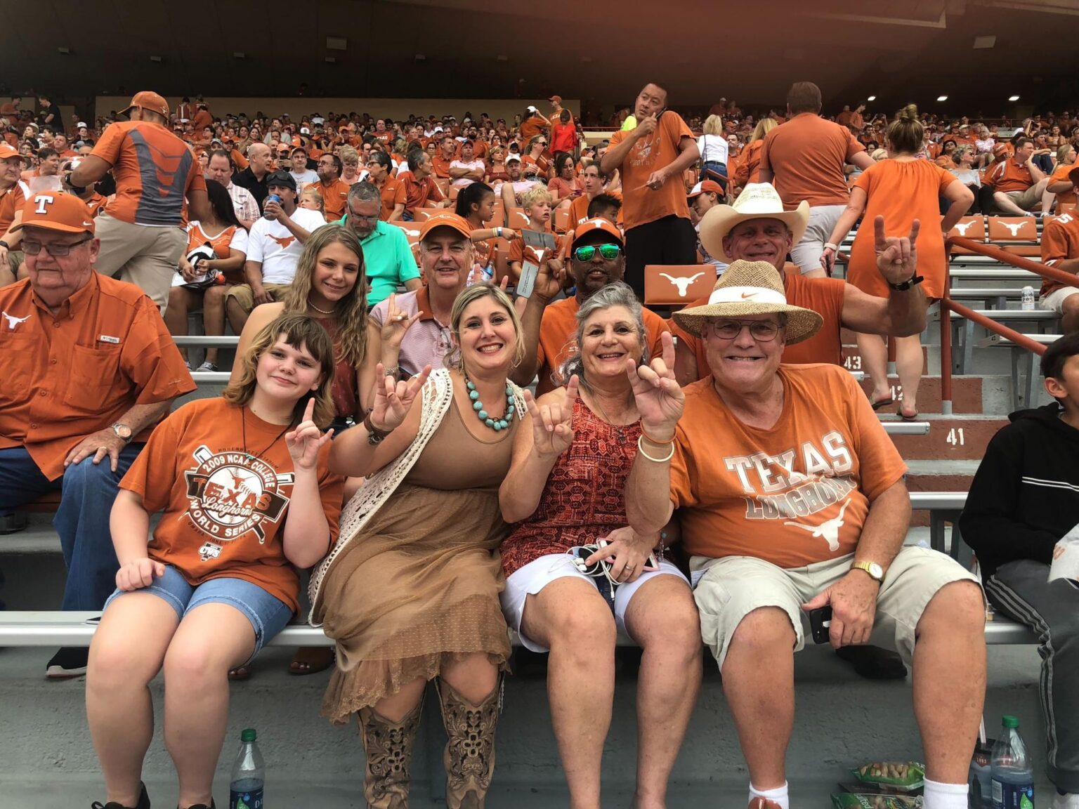 Texas sports community celebrates life, legacy of loyal fan – The Daily Texan