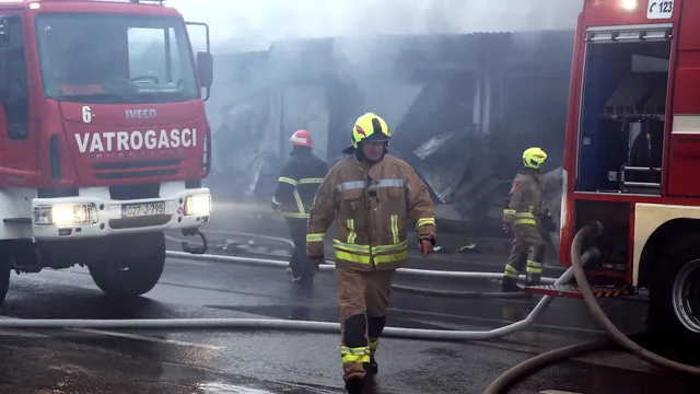 10 dead and around 20 injured in Bosnia and Herzegovina nursing home fire 10 dead and around 20 injured in Bosnia and Herzegovina nursing home fire