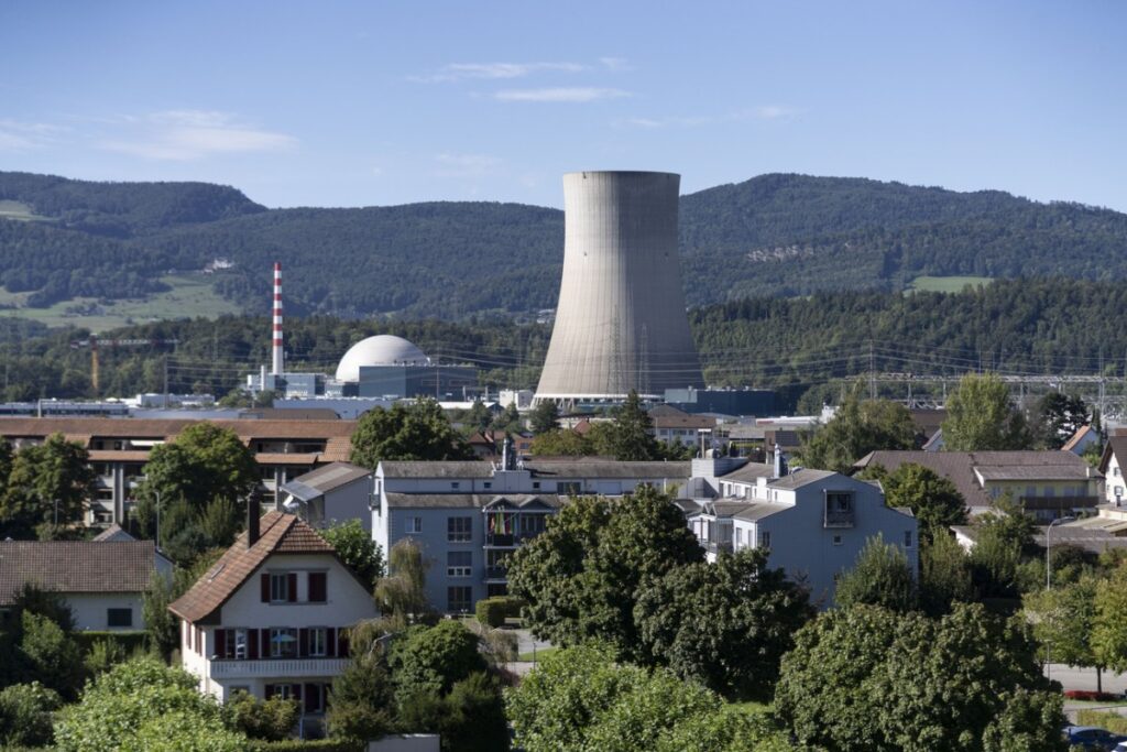 Survey reignites debate on nuclear power in Switzerland