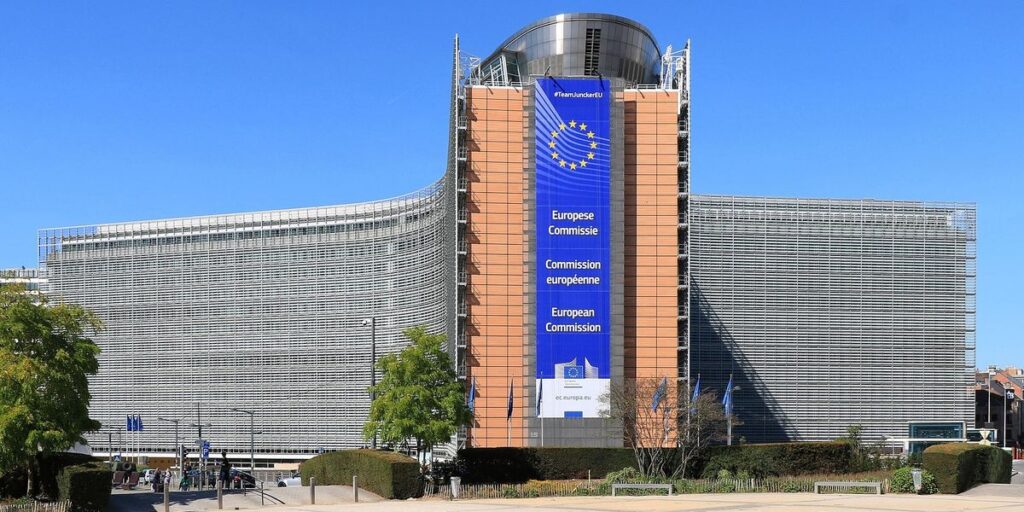EC to Serbia: Dialogue with Kosovo and responsibility for events in the north