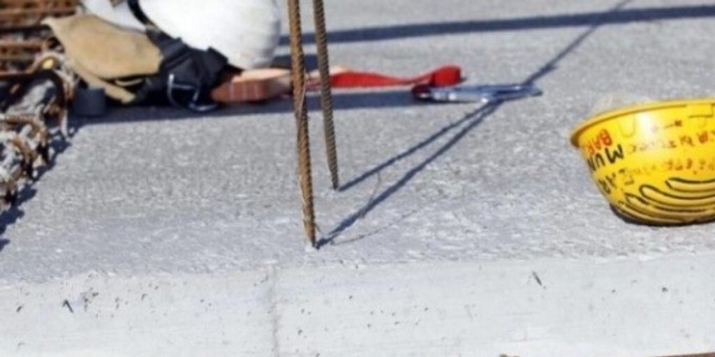 The most powerful construction industry, with the lowest safety for workers