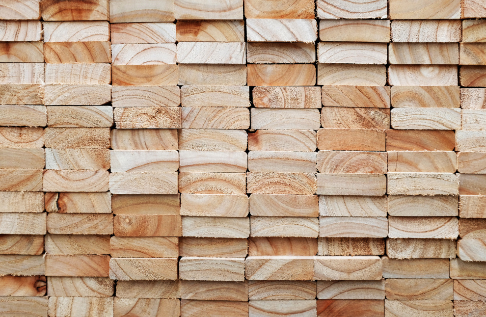 In September, price for lumber imported to Italy loses 10%