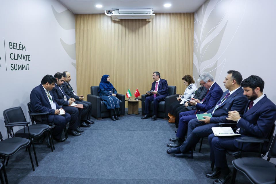 Iran’s Vice President Shina Ansari meets with the Turkish delegation during her visit to Belém