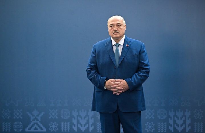 Lukashenko pardons 31 Ukrainians jailed in Belarus