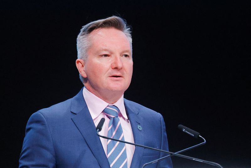 Australian energy minister to push for hosting COP31 at Brazil climate summit | 1450 AM 99.7 FM WHTC